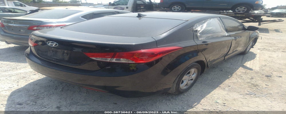 5NPDH4AE4DH373644 2013 HYUNDAI ELANTRA photo no. 4