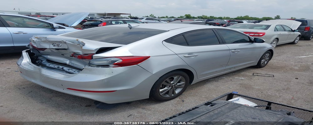 5NPD84LF9JH381675 2018 HYUNDAI ELANTRA photo no. 4