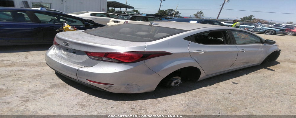 5NPDH4AE7GH692136 2016 HYUNDAI ELANTRA photo no. 4