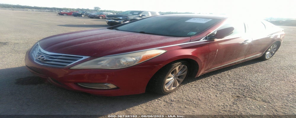 KMHFG4JG4CA185639 2012 HYUNDAI AZERA photo no. 2