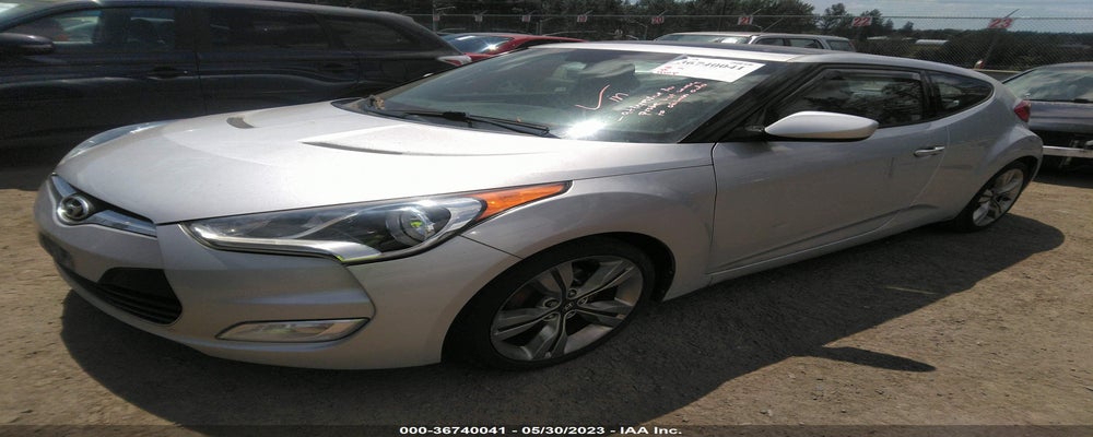 KMHTC6AD3CU027842 2012 HYUNDAI VELOSTER photo no. 2
