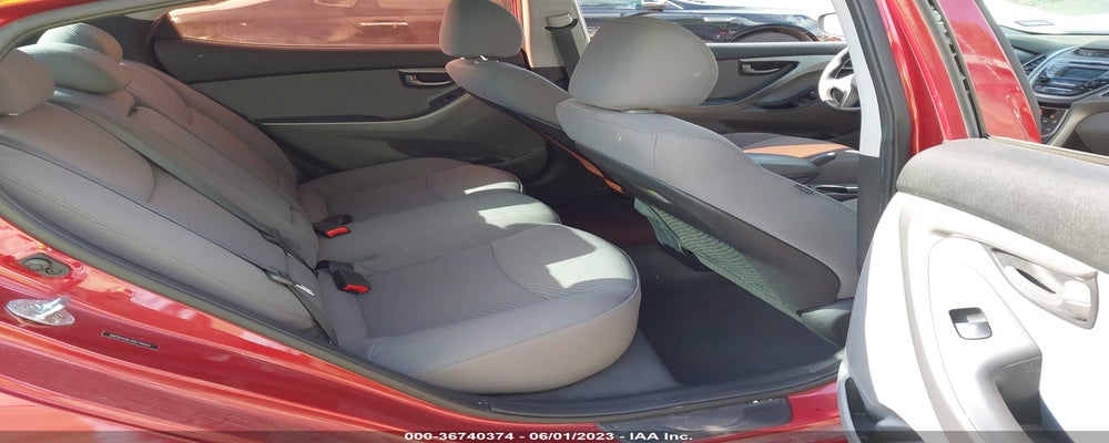 5NPDH4AE2GH748161 2016 HYUNDAI ELANTRA photo no. 8