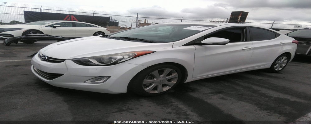5NPDH4AE9DH435233 2013 HYUNDAI ELANTRA photo no. 2
