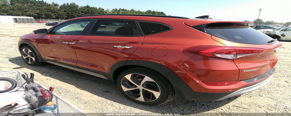 KM8J3CA25HU302770 2017 HYUNDAI TUCSON photo no. 3