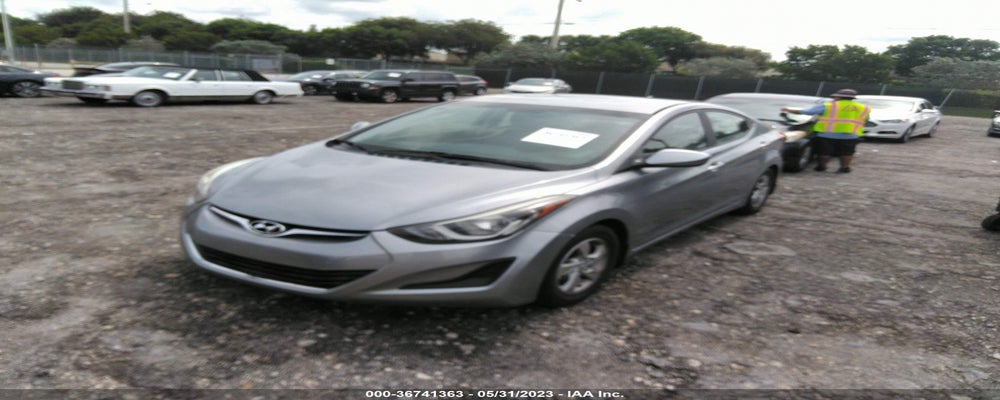 5NPDH4AE4FH593188 2015 HYUNDAI ELANTRA photo no. 2