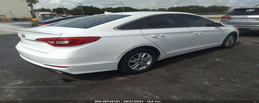 5NPE24AF0GH371022 2016 HYUNDAI SONATA photo no. 4