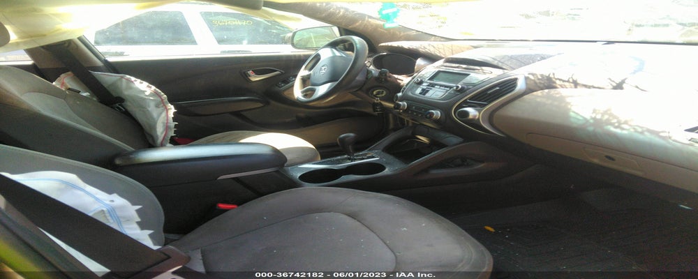KM8JT3AB5CU338869 2012 HYUNDAI TUCSON photo no. 5