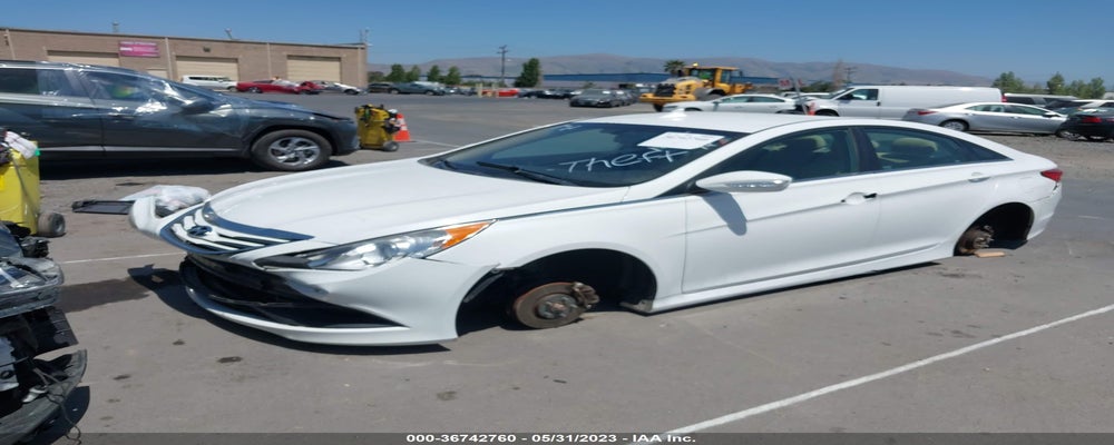 5NPEB4ACXEH924908 2014 HYUNDAI SONATA photo no. 2