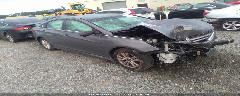 5NPEB4AC8EH840439 2014 HYUNDAI SONATA photo no. 9
