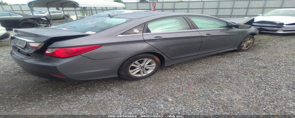 5NPEB4AC8EH840439 2014 HYUNDAI SONATA photo no. 4
