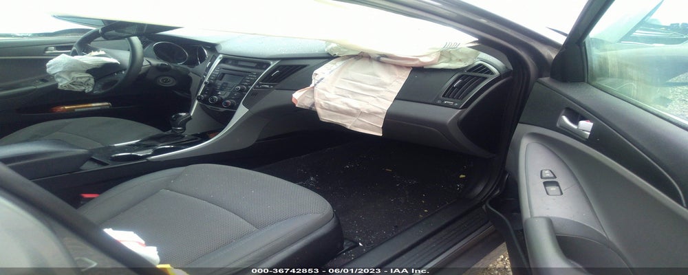 5NPEB4AC8EH840439 2014 HYUNDAI SONATA photo no. 5