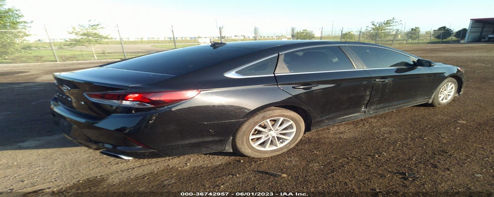 5NPE24AF3JH708242 2018 HYUNDAI SONATA photo no. 4