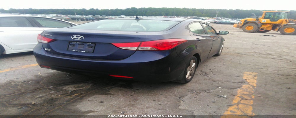 5NPDH4AE5DH402293 2013 HYUNDAI ELANTRA photo no. 4