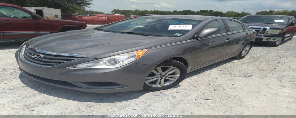 5NPEB4AC2DH788062 2013 HYUNDAI SONATA photo no. 2