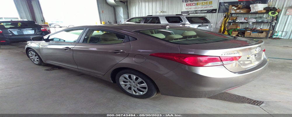 5NPDH4AE5DH168138 2013 HYUNDAI ELANTRA photo no. 3