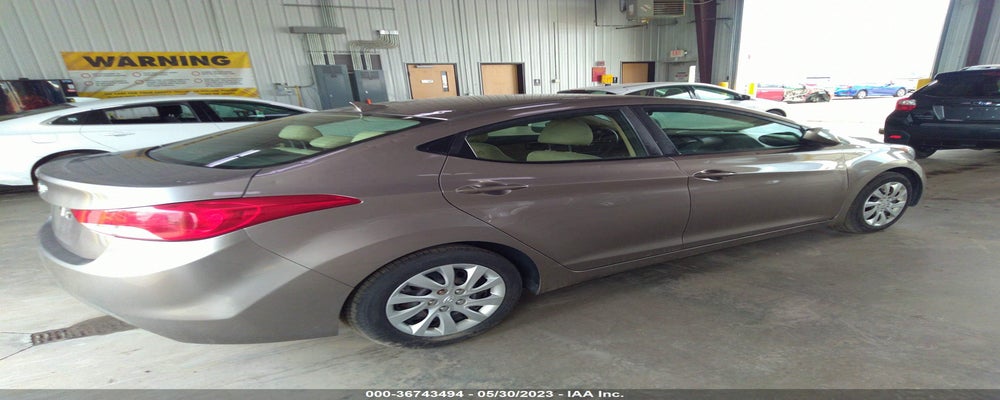 5NPDH4AE5DH168138 2013 HYUNDAI ELANTRA photo no. 4