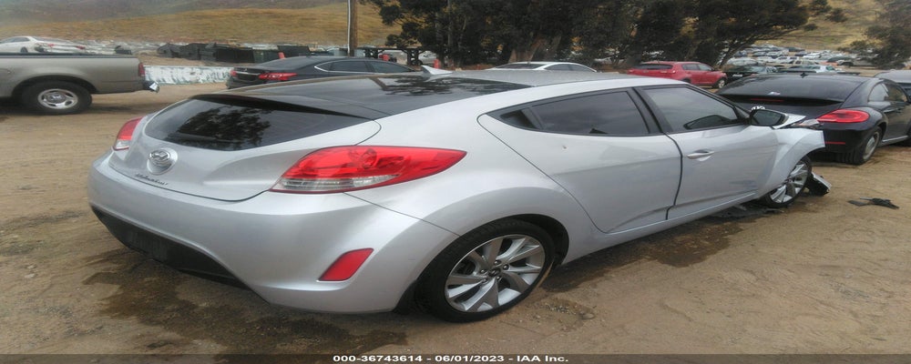 KMHTC6AD4GU286796 2016 HYUNDAI VELOSTER photo no. 4