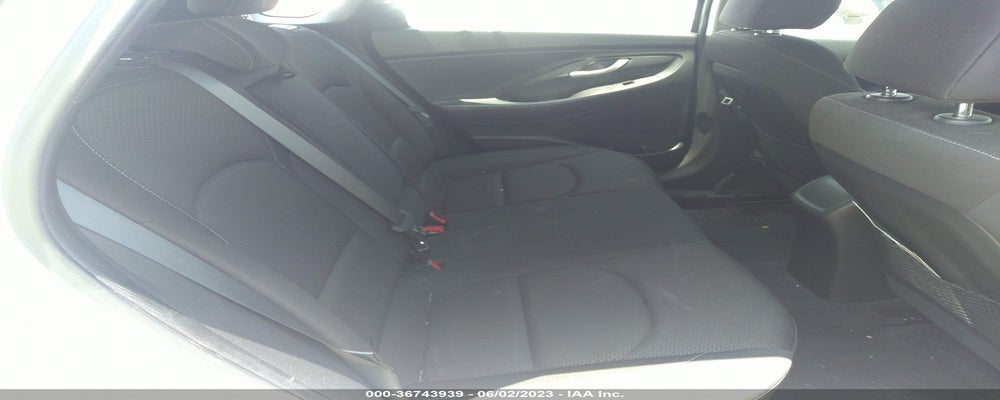 KMHH35LE2JU025549 2018 HYUNDAI ELANTRA GT photo no. 8