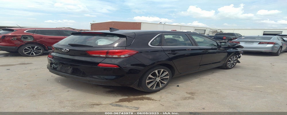 KMHH35LE8JU039617 2018 HYUNDAI ELANTRA GT photo no. 4