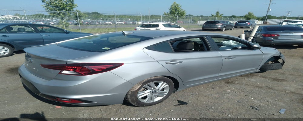 5NPD84LF0LH575529 2020 HYUNDAI ELANTRA photo no. 4