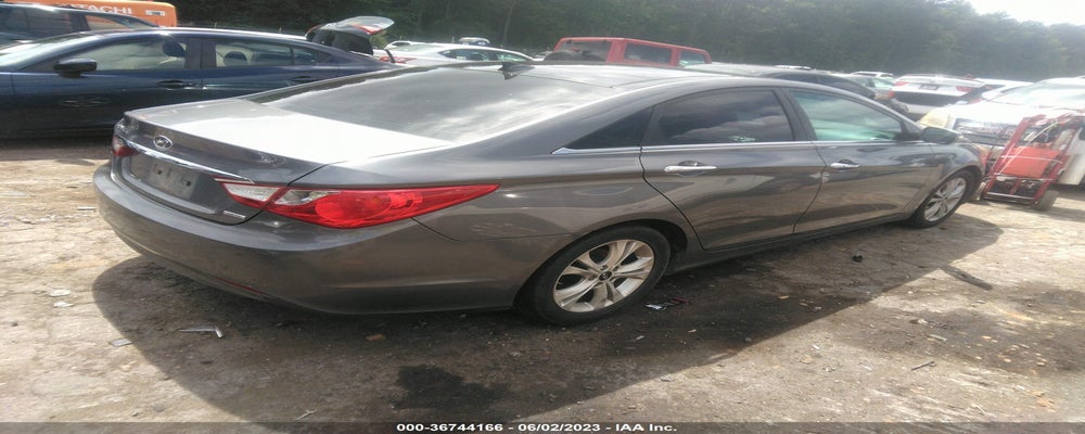 5NPEC4AC0DH531933 2013 HYUNDAI SONATA photo no. 4