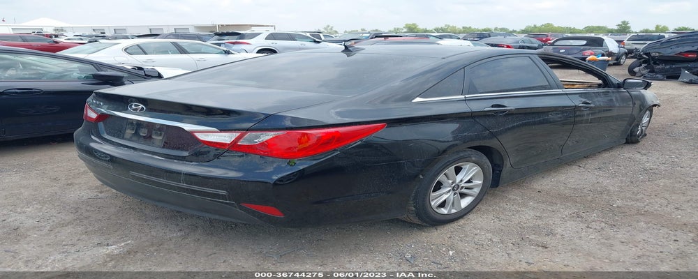 5NPEB4AC8EH897529 2014 HYUNDAI SONATA photo no. 4