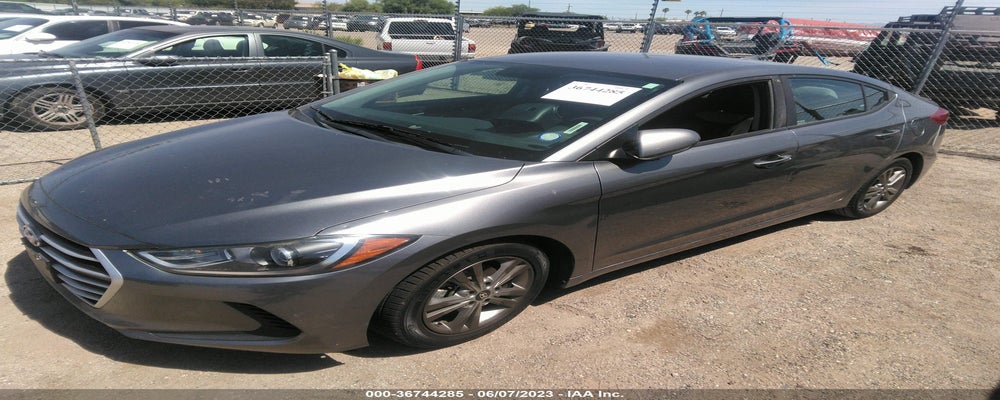 5NPD84LF6JH266466 2018 HYUNDAI ELANTRA photo no. 2