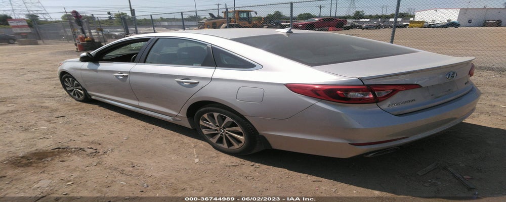 5NPE34AF0FH105365 2015 HYUNDAI SONATA photo no. 3