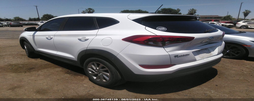 KM8J23A48HU550306 2017 HYUNDAI TUCSON photo no. 3