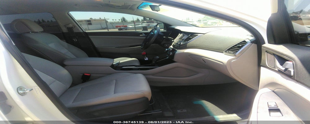 KM8J23A48HU550306 2017 HYUNDAI TUCSON photo no. 5