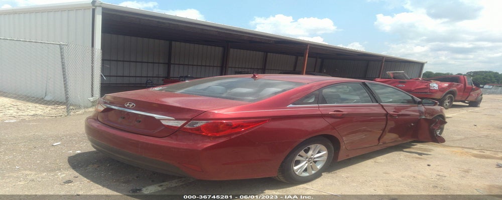 5NPEB4AC7EH857393 2014 HYUNDAI SONATA photo no. 4