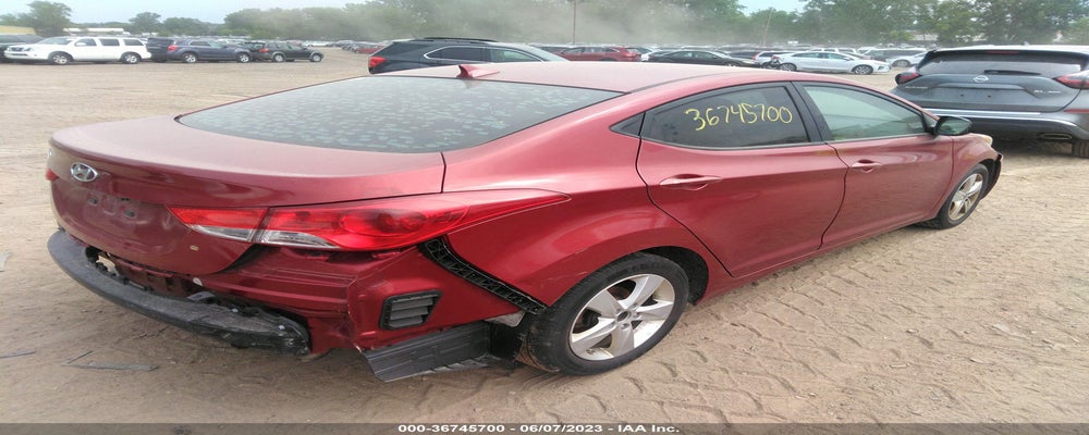 5NPDH4AEXDH437556 2013 HYUNDAI ELANTRA photo no. 4