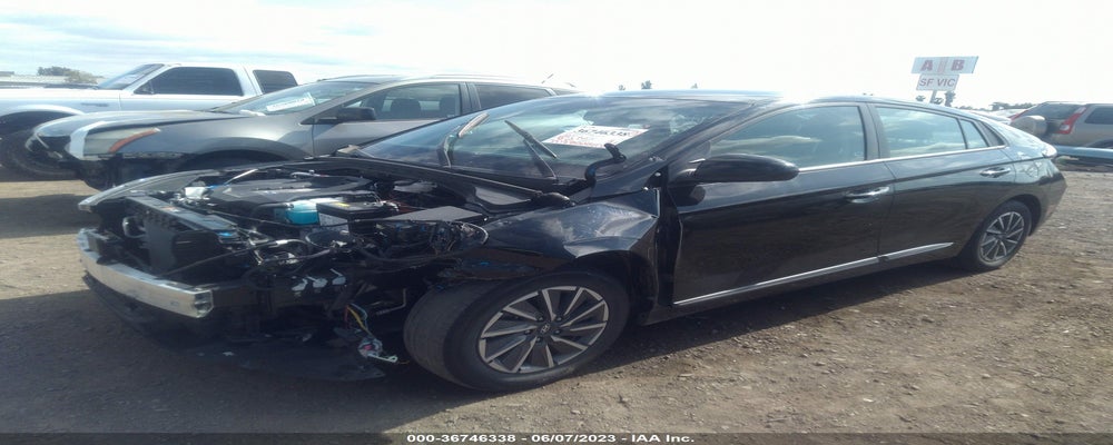 KMHC75LJ9LU060796 2020 HYUNDAI IONIQ ELECTRIC photo no. 2