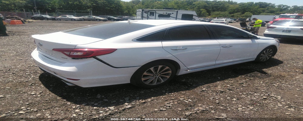 5NPE34AF7FH096082 2015 HYUNDAI SONATA photo no. 4