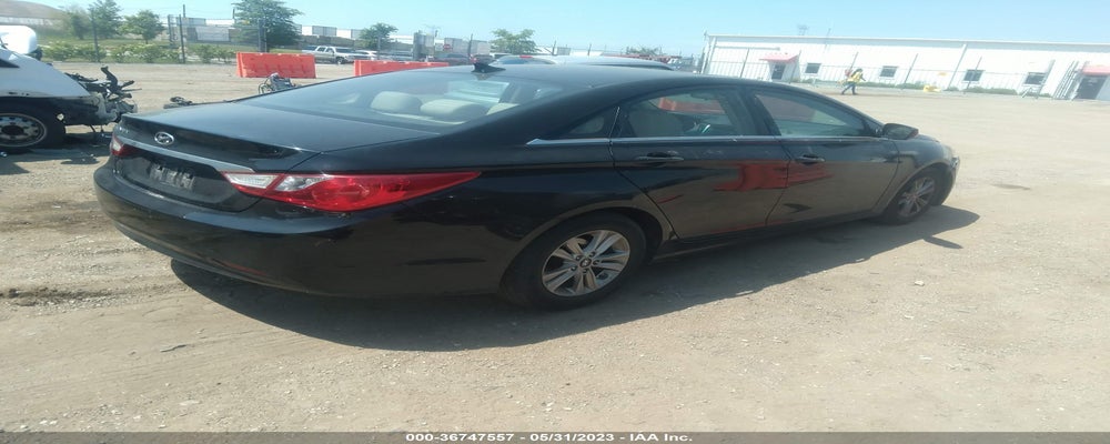 5NPEB4ACXBH044108 2011 HYUNDAI SONATA photo no. 4