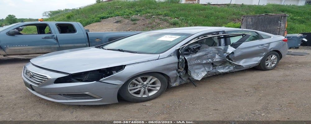 5NPE24AF2GH328222 2016 HYUNDAI SONATA photo no. 2