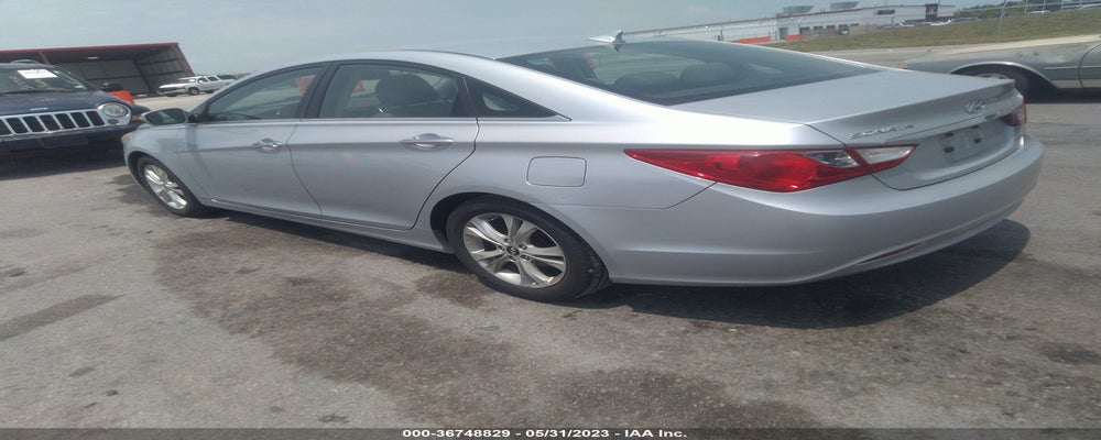 5NPEC4AC6BH087180 2011 HYUNDAI SONATA photo no. 3