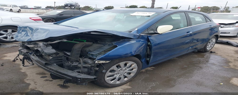 KMHD35LH0GU251929 2016 HYUNDAI ELANTRA GT photo no. 2