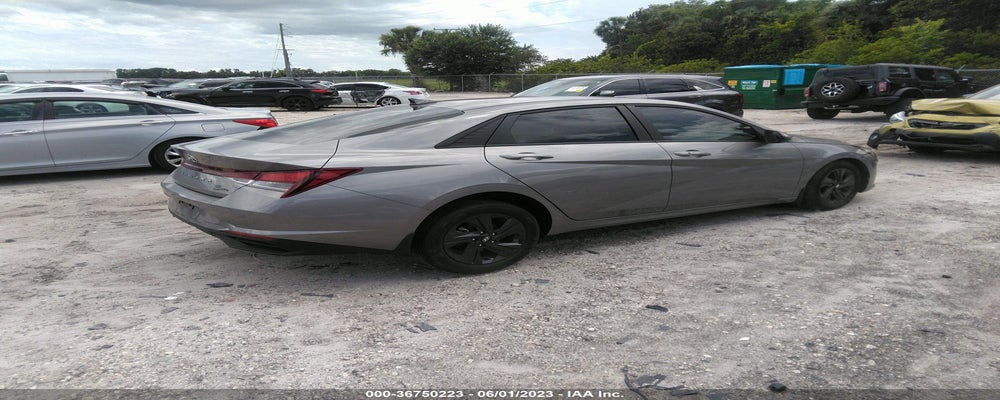 KMHLM4AG4NU345547 2022 HYUNDAI ELANTRA photo no. 4