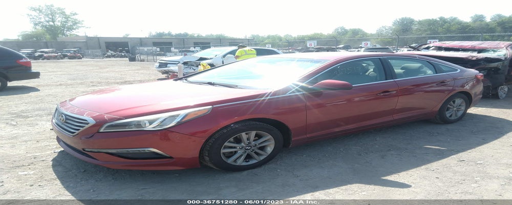 5NPE24AF9FH201093 2015 HYUNDAI SONATA photo no. 2