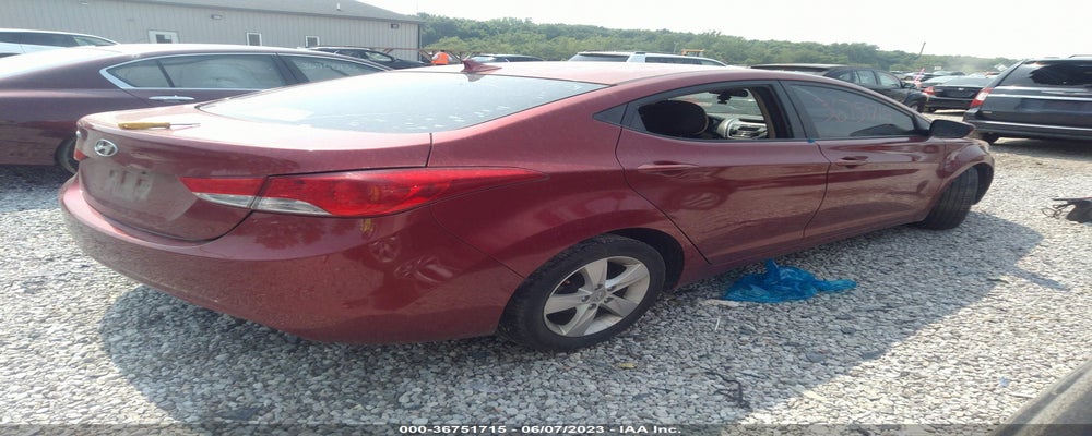 5NPDH4AE8DH323779 2013 HYUNDAI ELANTRA photo no. 4