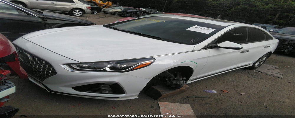 5NPE34AF2JH711792 2018 HYUNDAI SONATA photo no. 2