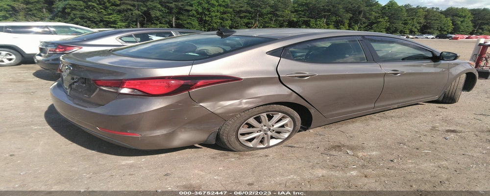 5NPDH4AE7GH670623 2016 HYUNDAI ELANTRA photo no. 4