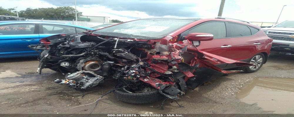 KM8JU3AG9FU026602 2015 HYUNDAI TUCSON photo no. 2