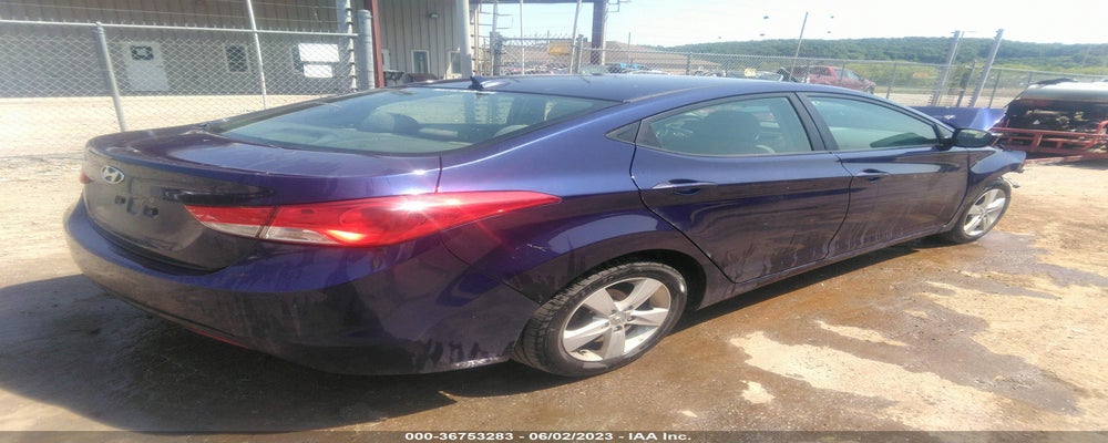 5NPDH4AE6DH444861 2013 HYUNDAI ELANTRA photo no. 4