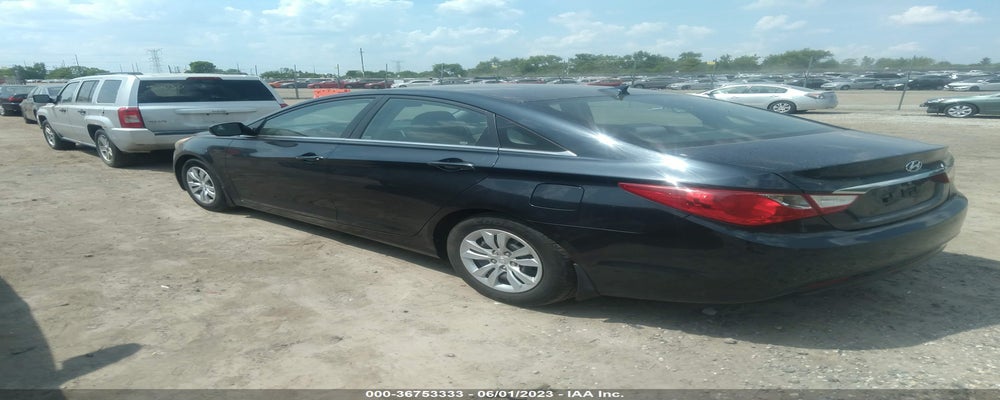 5NPEB4AC2BH169796 2011 HYUNDAI SONATA photo no. 3