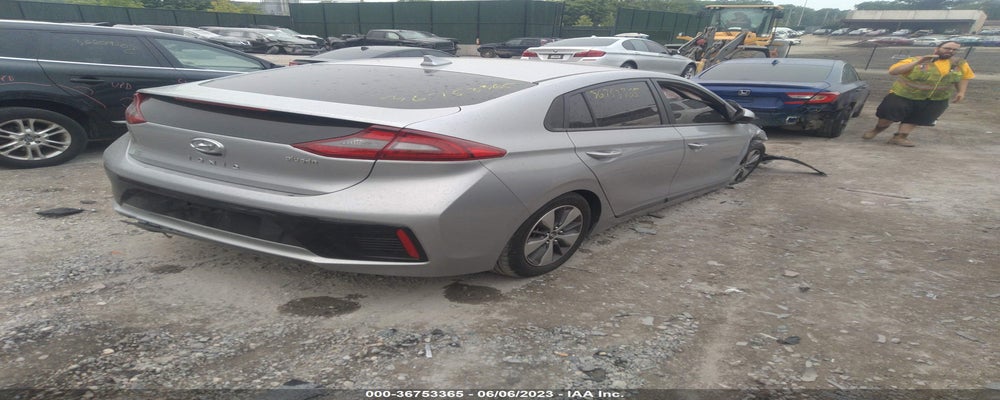 KMHC65LD7KU185212 2019 HYUNDAI IONIQ PLUG-IN HYBRID photo no. 4
