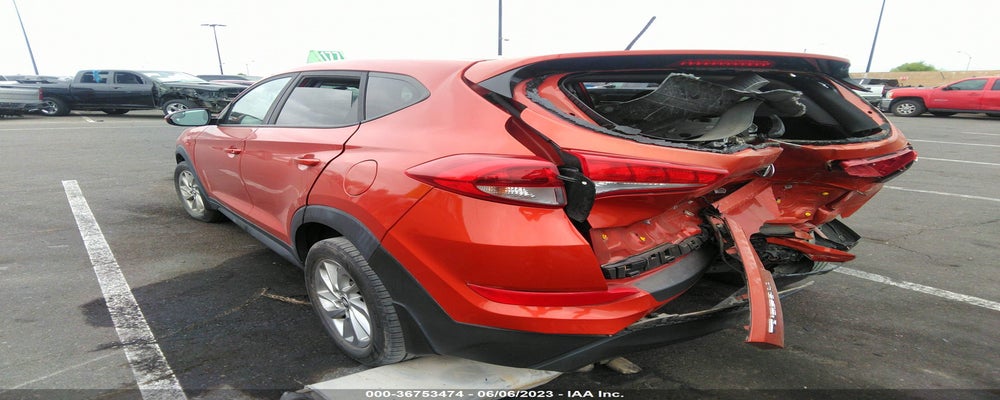 KM8J23A46GU206228 2016 HYUNDAI TUCSON photo no. 3