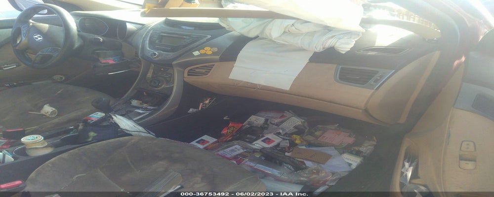 KMHDH4AE6DU523240 2013 HYUNDAI ELANTRA photo no. 5