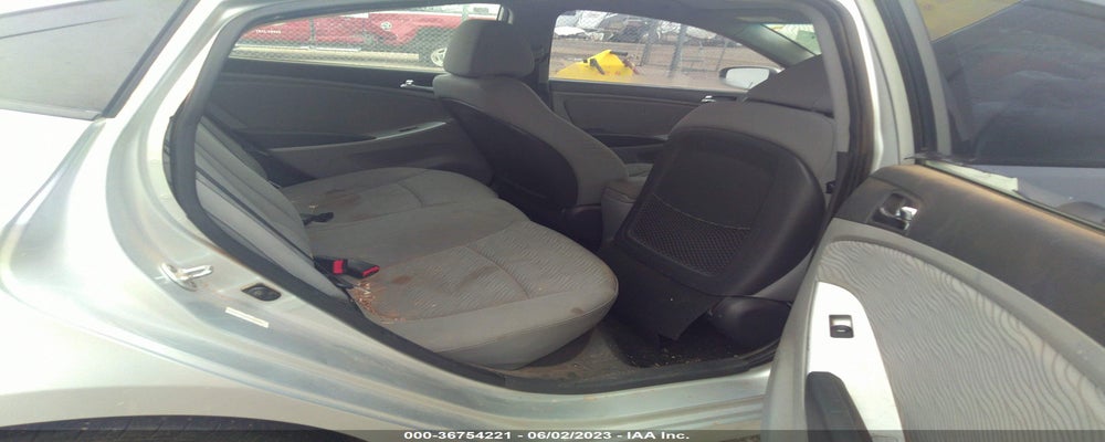 KMHCU4AE4DU353192 2013 HYUNDAI ACCENT photo no. 8